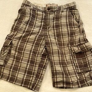 Urban Pipeline Boy’s Cargo Shorts Size 18 brown/creme plaid